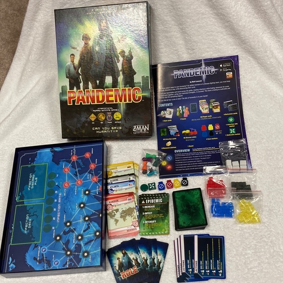 PANDEMIC Board Game Complete (Award Winning Co-op Family 2-4 Players) 2012 MINT - Picture 1 of 7